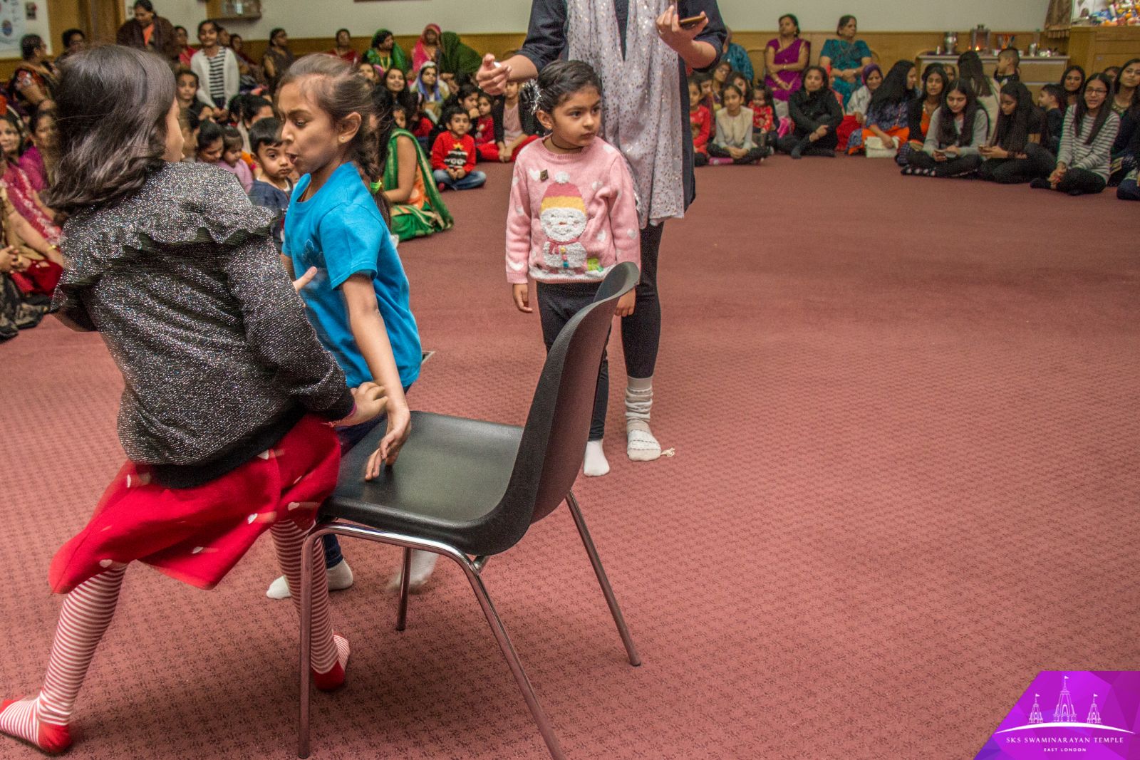 ©1987-2017 SKS Swaminarayan Temple East London